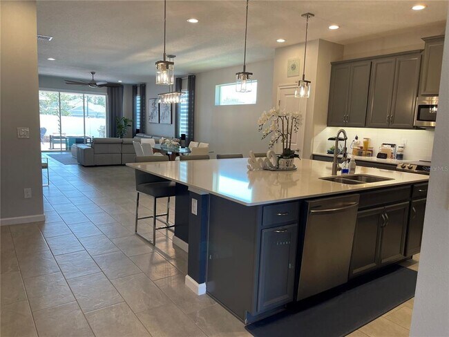 Building Photo - 1305 Yorkdale Rd