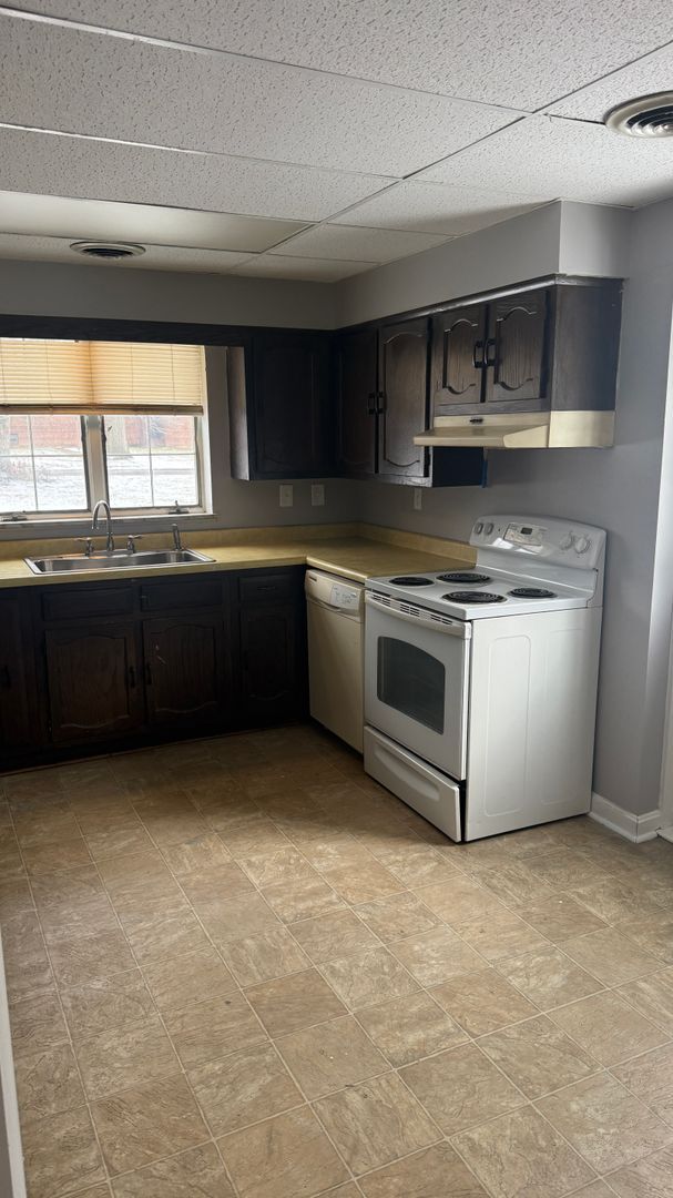 Foto del edificio - 1562 Kimberly St