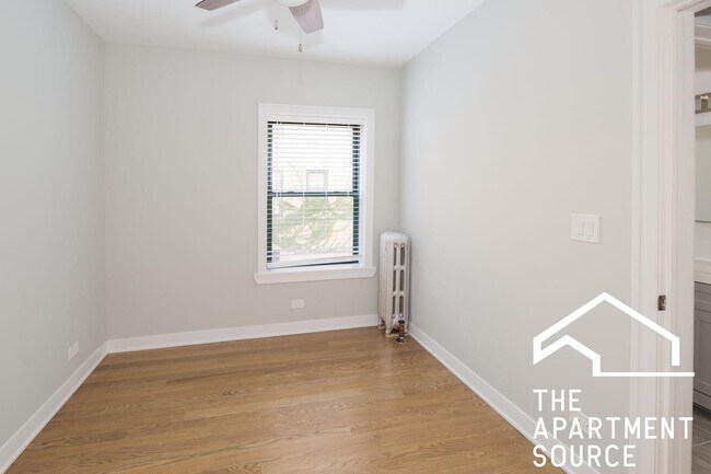 Foto del edificio - 4841 N Wolcott Ave
