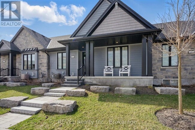 Photo du bâtiment - 144-144 Port Robinson Rd