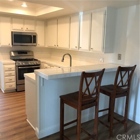 Building Photo - 143 Preakness Dr