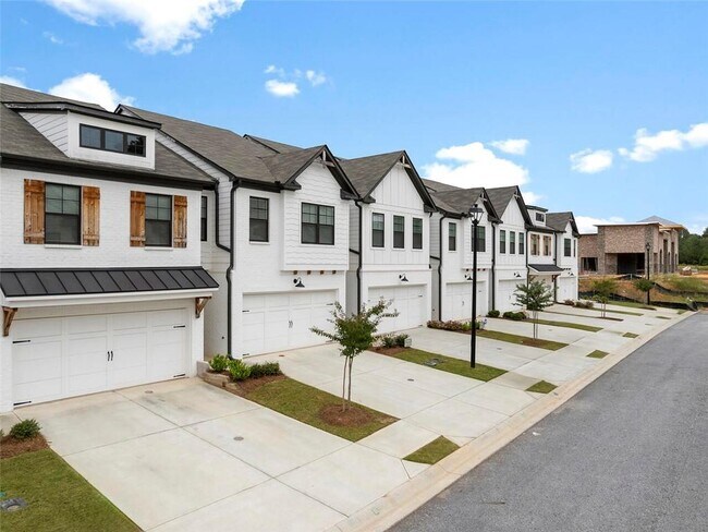 Building Photo - 200 N Auburn Landing Pl