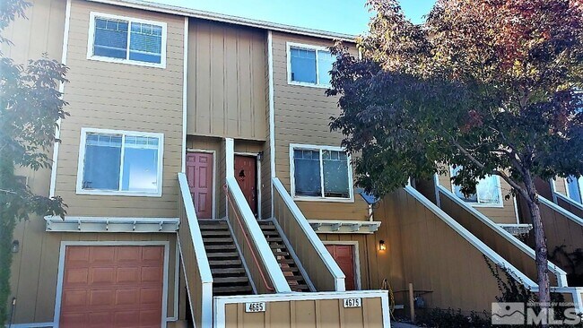 Building Photo - 4665 Sarah Beth Ln