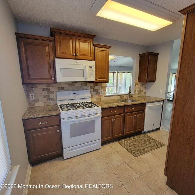 Foto del edificio - 2704 Lighthouse Ln