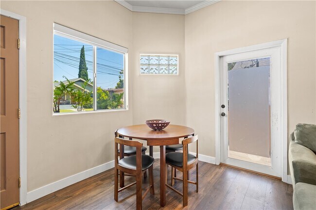 Foto del edificio - 4116 E 14th St