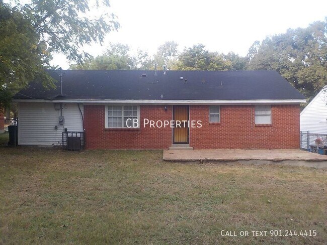 Building Photo - 4043 Navaho Ave