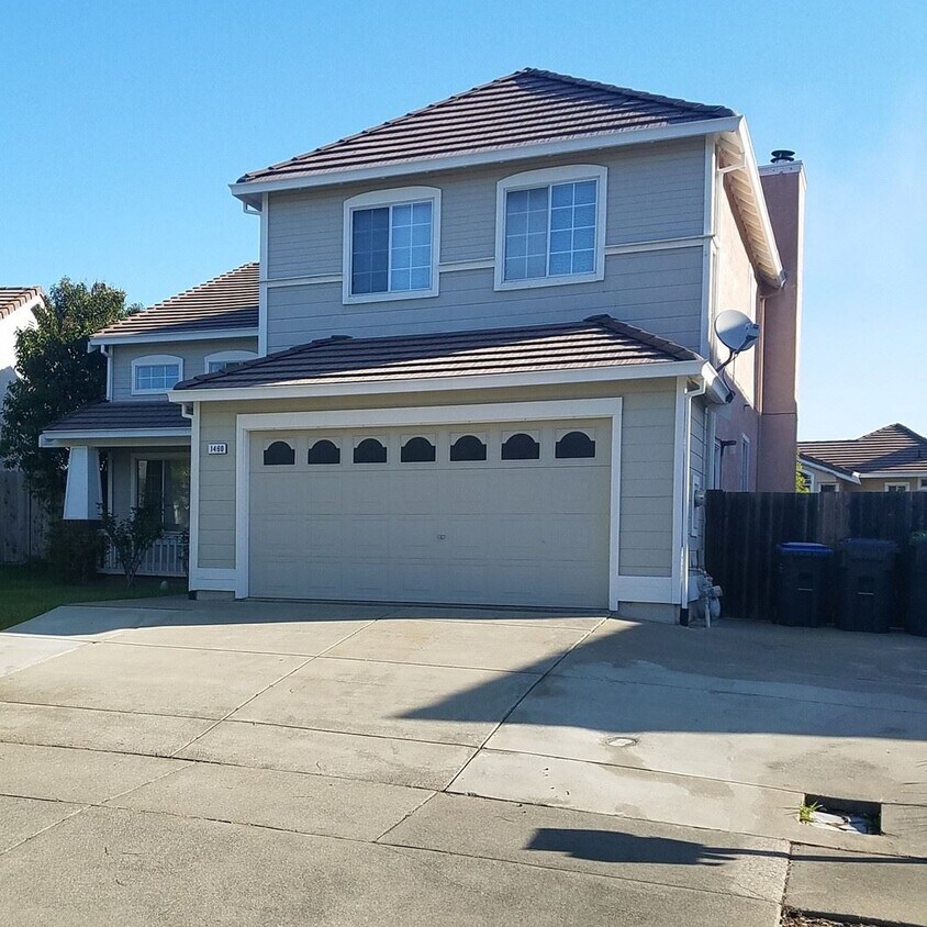 Primary Photo - 3 br, 2.5 bath House - 1460 Wedgewood Ct