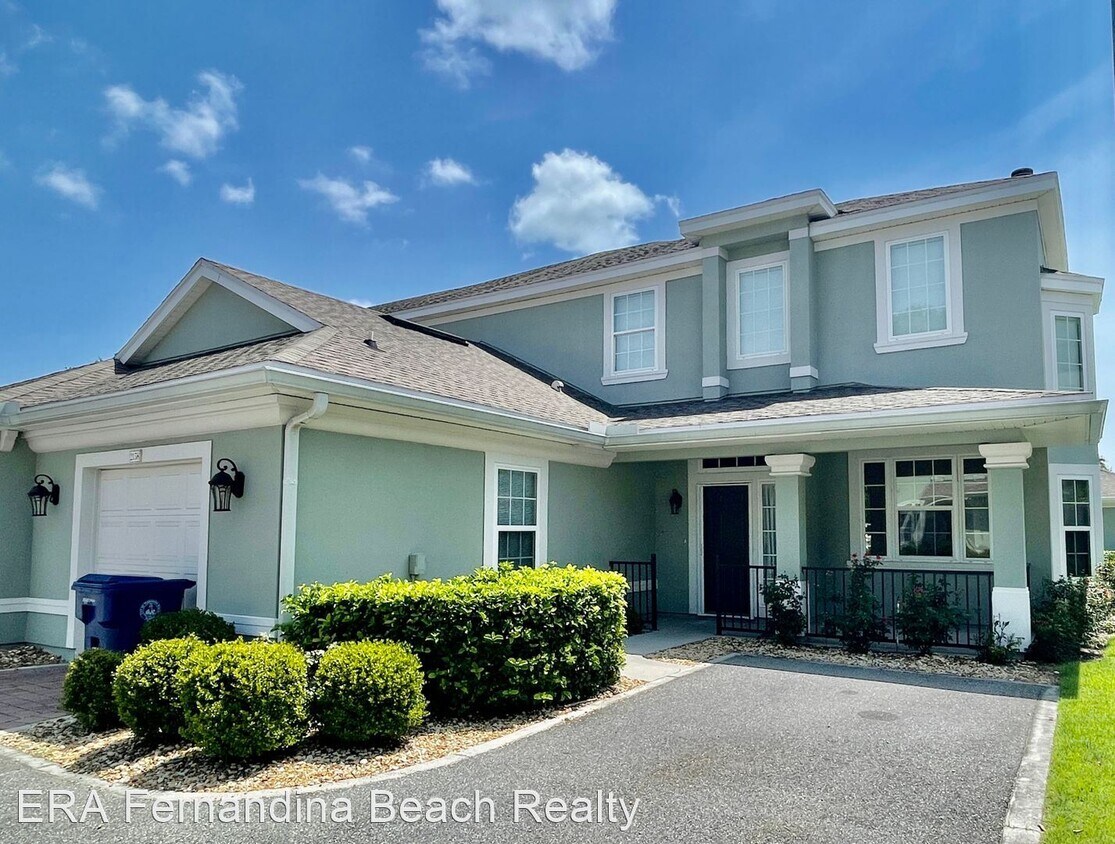 3 br, 2.5 bath House 2158 Hibiscus Ct House Rental in Fernandina