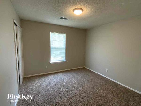Building Photo - 4261 Kings Valley Cove E