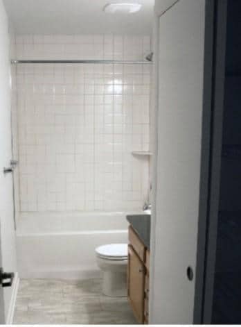 Bathroom - 2178 W 6th St
