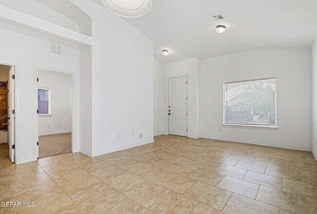 Foto del edificio - 14373 Tobe Davis Dr