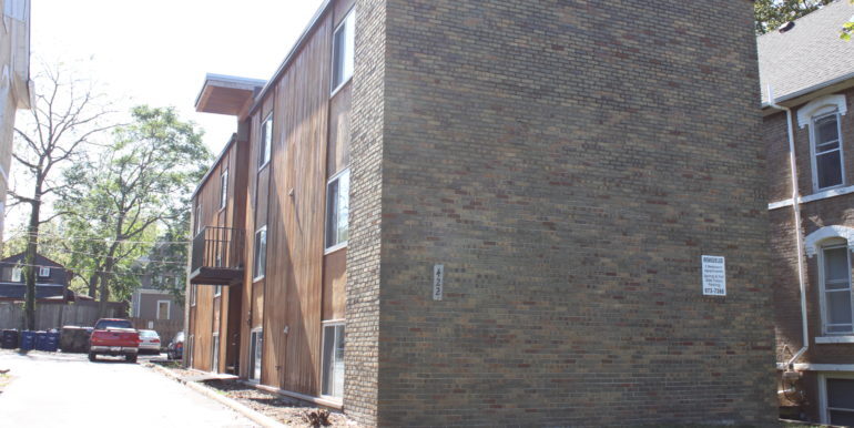 Primary Photo - 422 E Kingsley St