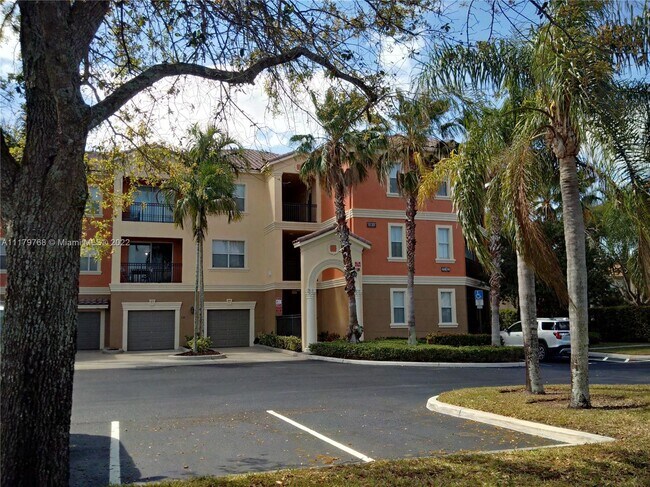 Building Photo - 4404 SW 160th Ave