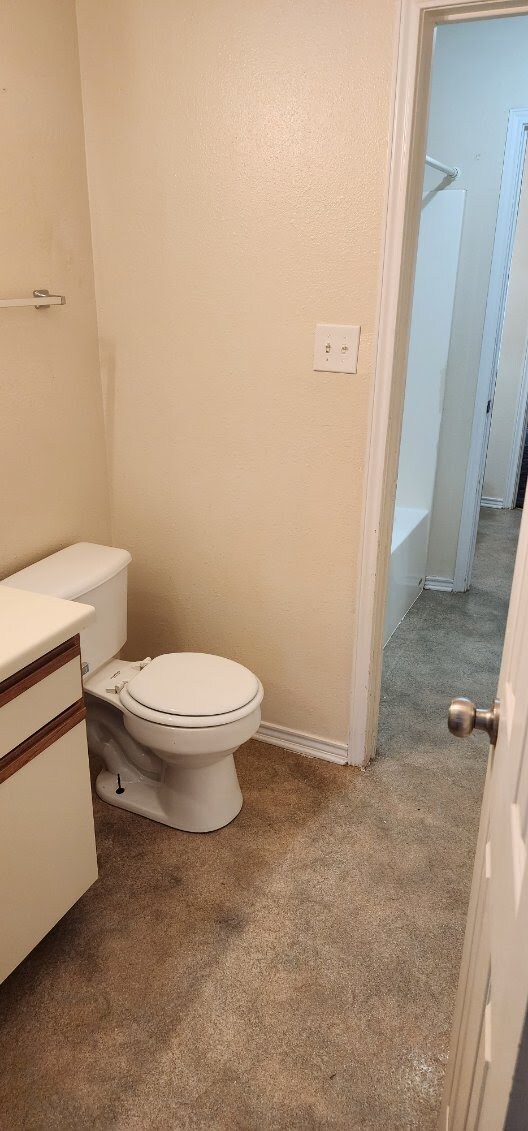 Building Photo - 414 SE Railroad St