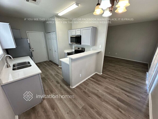 Foto del edificio - 833 E Minton St