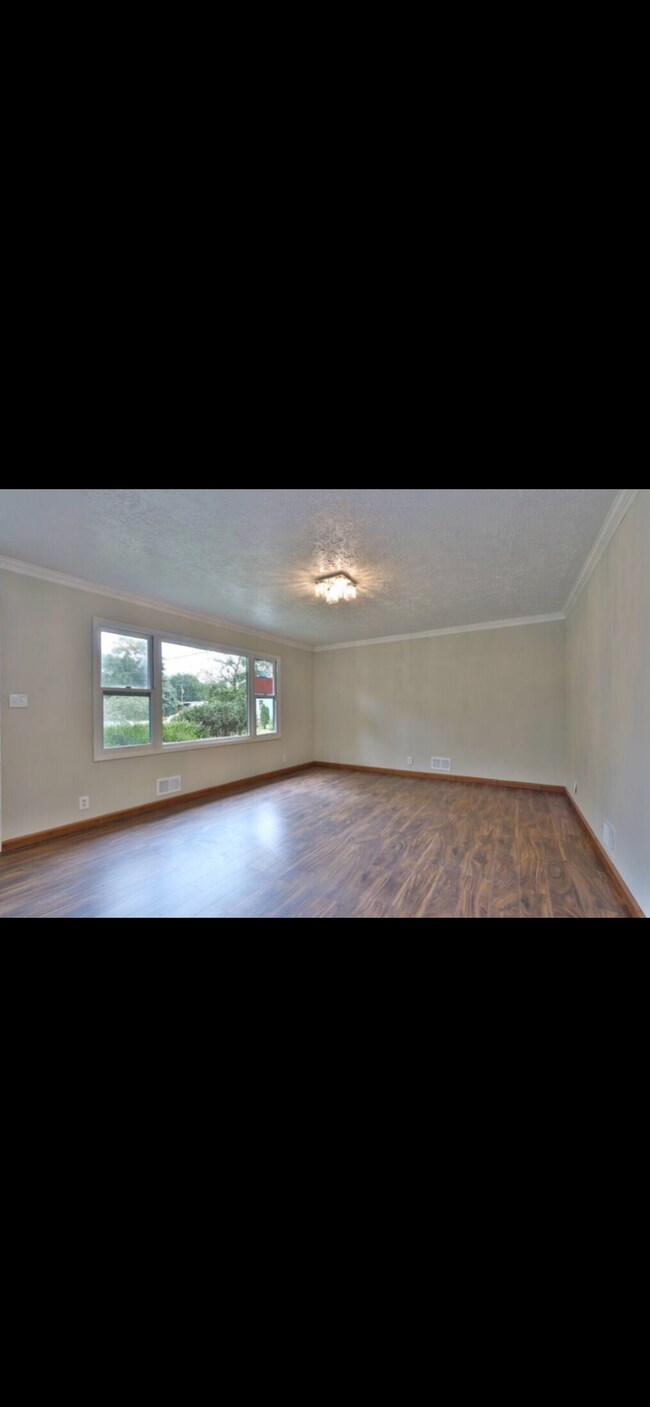 Building Photo - 626 Lee Byrd Rd