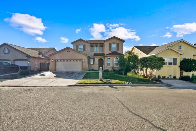 Foto del edificio - Beautiful 4 Bedroom 3 Bath home in Riverbank