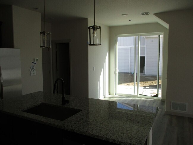 Building Photo - 1155 Summit Vista Drive