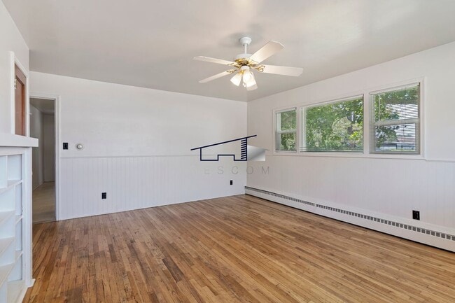Building Photo - 338 E 200 S