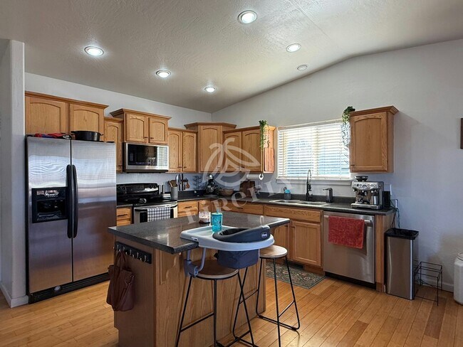 Foto del edificio - 844 Tori Cir