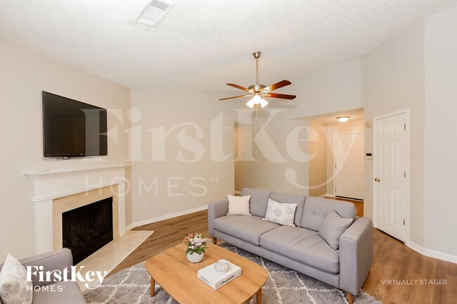Building Photo - 5255 Hillcrest Glenn Dr