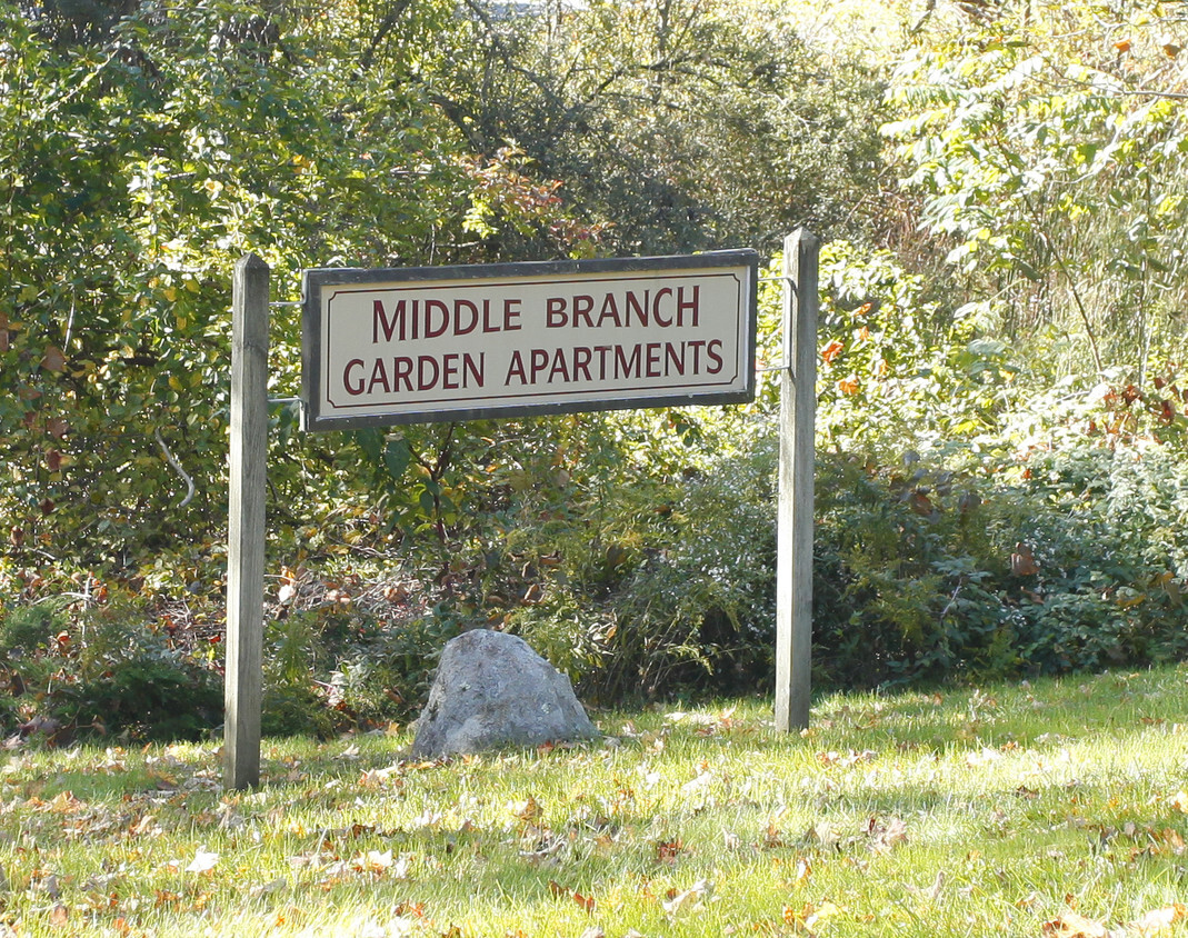 Building Photo - Middle Branch Garden Apartments