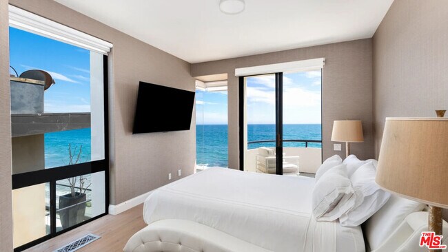 Foto del edificio - 25252 Malibu Rd