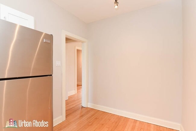 Foto del edificio - 2331 N Rockwell St