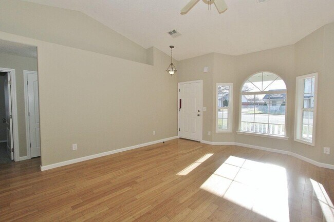 Foto del edificio - Clean Single-Level Home in Quiet Neighborhood
