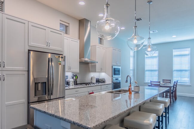 2nd Floor - Kitchen and Dining Room - 1314 Romano Plz