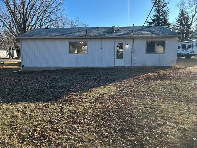 Building Photo - 214 S 4th Ave