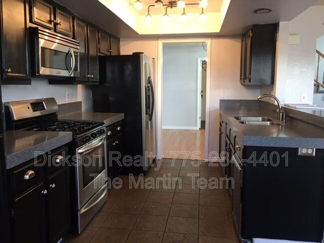 Building Photo - 2296 Morninglory Dr