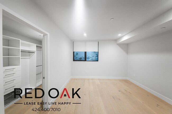 Foto del edificio - 1415 Reeves St