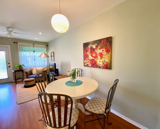 Foto del edificio - 110 Spring Lake Ct