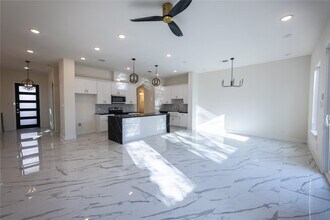 Building Photo - 5906 St Augustine St