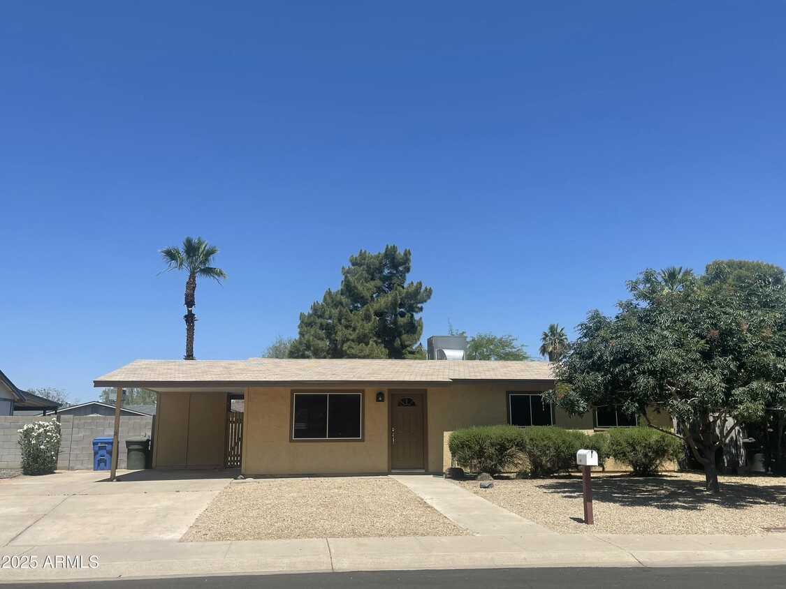 Primary Photo - 14607 N 32nd Pl
