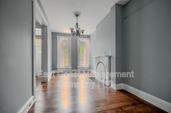 Building Photo - 717 W Lanvale St