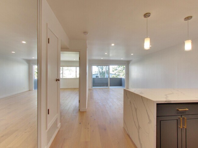 Foto del edificio - 1500 Newlands-204