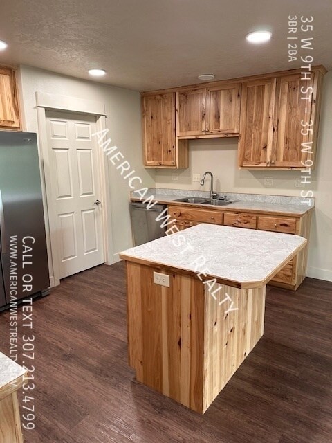 Building Photo - 3 Bedroom Duplex in Lovell
