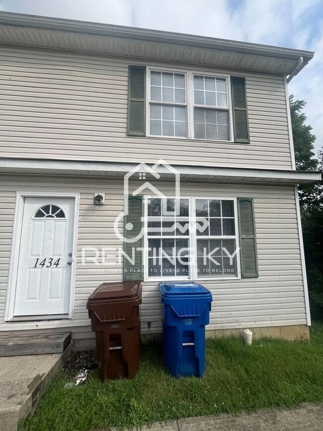 Building Photo - 1434 Westwood Dr