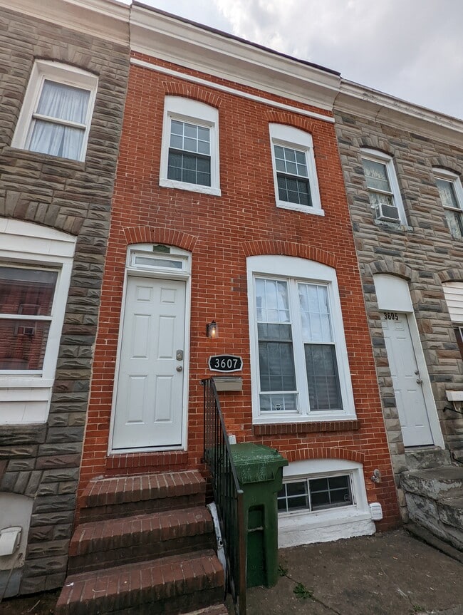 Photo - 3607 Mt Pleasant Ave House