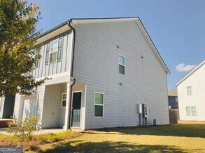 Building Photo - 7062 Mimosa Blf