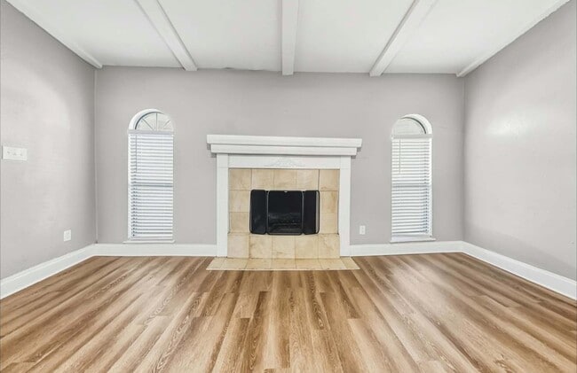 Building Photo - 1217 Lombardy Dr