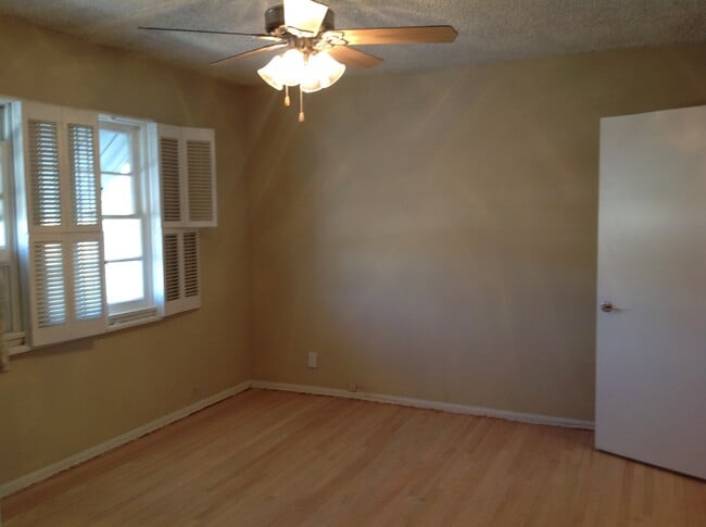 Building Photo - 5915 Fair Ave