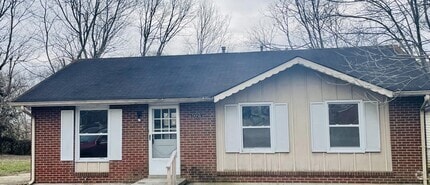 Building Photo - 1024 Plainview Dr