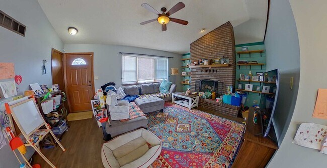 Foto del edificio - 2200 Blueberry Dr