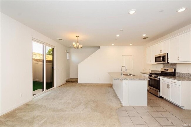 Building Photo - 27351 Bella Ln