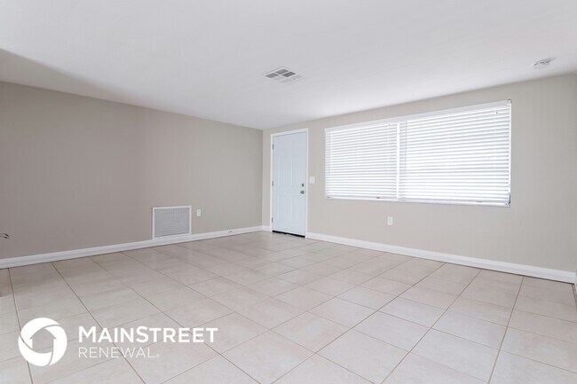 Building Photo - 4740 Durney St