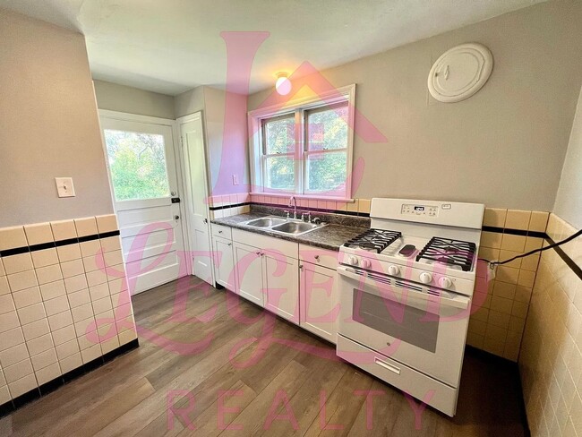 Foto del edificio - Charming 2 Bedroom Home in Ferguson