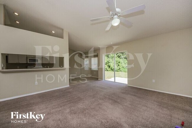 Foto del edificio - 157 Oak Crossing Blvd